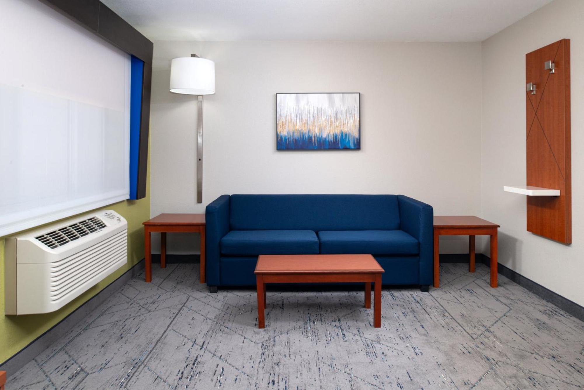 Holiday Inn Express Hotel & Suites Farmington By Ihg Exterior photo